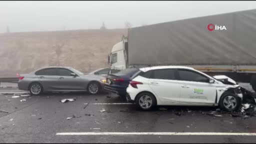 Gaziantep -Şanlıurfa yolunda sis nedeniyle zincirleme kaza: Yaralılar var