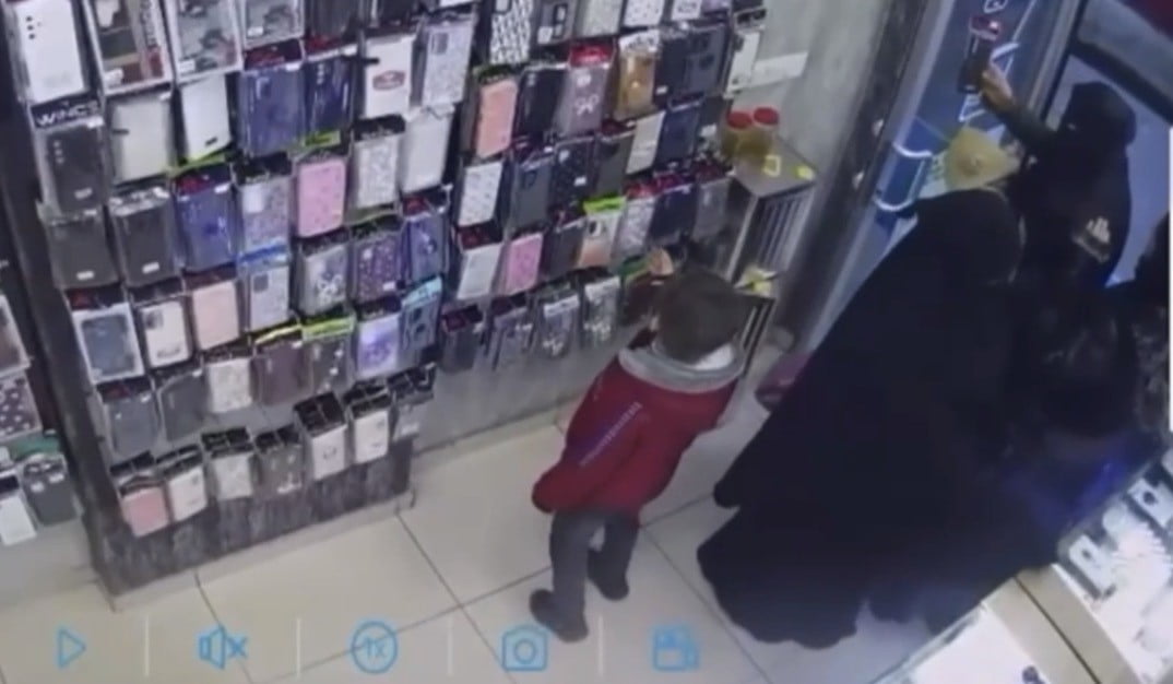 GAZİANTEP’TE ADIM ADIM TAKİP ETTİKLERİ KADININ ÇOCUĞUNU AMELİYAT ETTİRMEK İÇİN BOZDURMAYA...