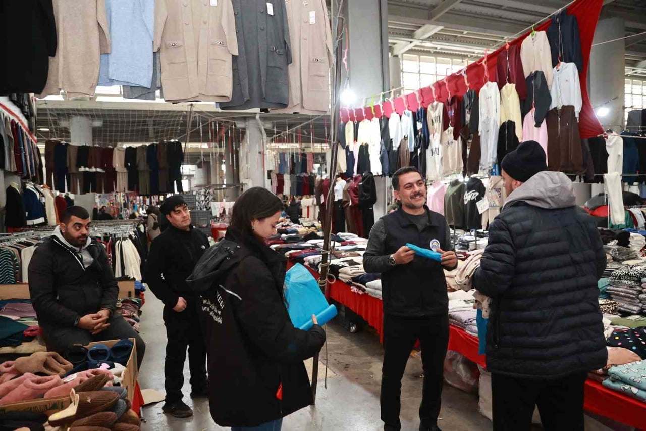 GEBZE BELEDİYESİ TARAFINDAN PAZAR YERLERİNDE AMBALAJ ATIKLARININ KAYNAĞINDA AYRIŞTIRILMASI...