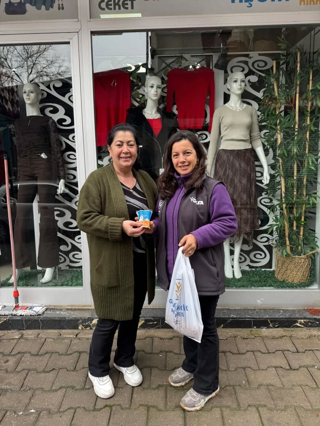 GERMENCİK BELEDİYESİ SOSYAL YARDIMLAŞMA AĞI (GESA) EKİPLERİ TARAFINDAN İLÇENİN FARKLI...