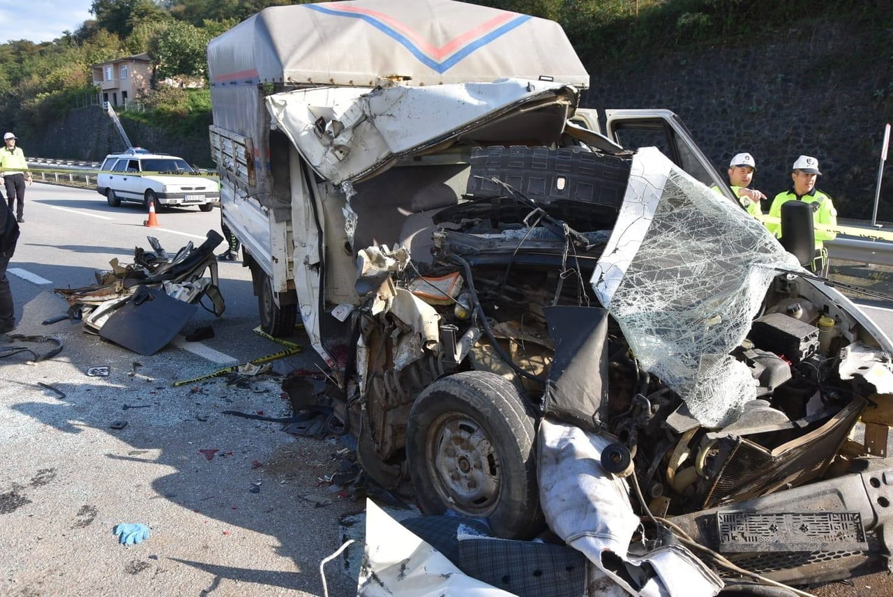 GİRESUN’DA 2025 YILI BOYUNCA MEYDANA GELEN TRAFİK KAZALARINDA TOPLAM 40 KİŞİ HAYATINI KAYBEDERKEN...