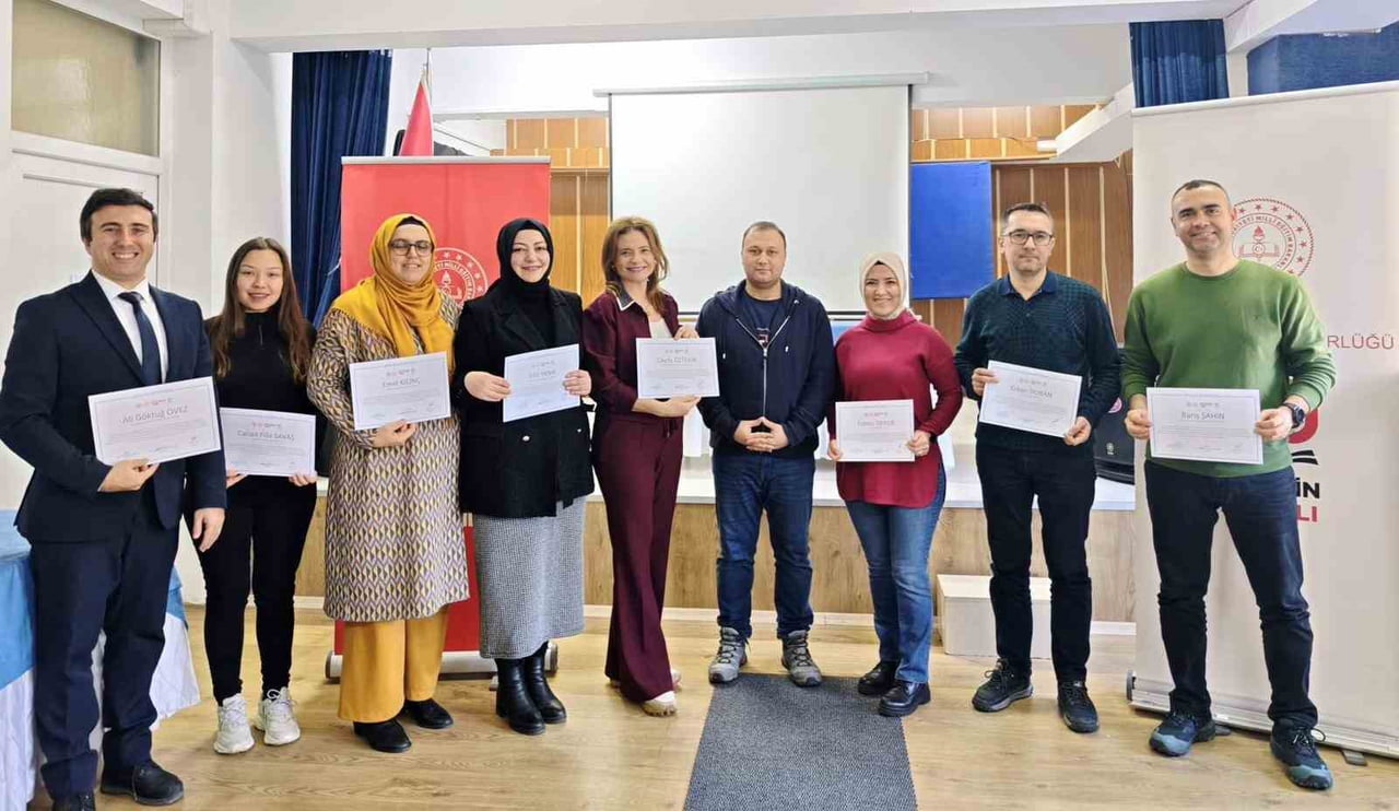 GMKA DESTEKLİ "YAPAY ZEKA AKADEMİSİ" EĞİTİM PROGRAMI SONA ERDİ