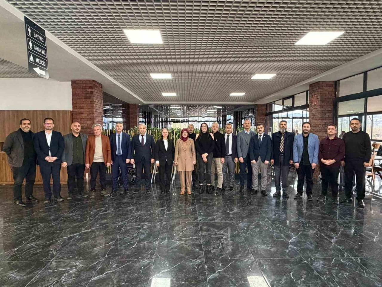 GÖLYAKA İLÇESİNDE GERÇEKLEŞTİRİLEN DEĞERLENDİRME TOPLANTISINA İL MİLLÎ EĞİTİM MÜDÜRÜ SAYIN GÜLŞEN...