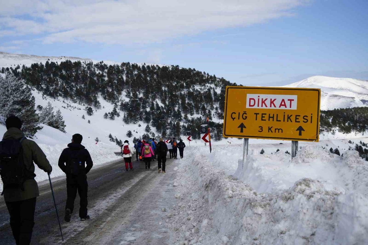 GÜMÜŞHANE’NİN ZİGANA DAĞI'NDA 17 YIL ÖNCE MEYDANA GELEN ÇIĞ FACİASINDA HAYATINI KAYBEDEN 10 DAĞCI...