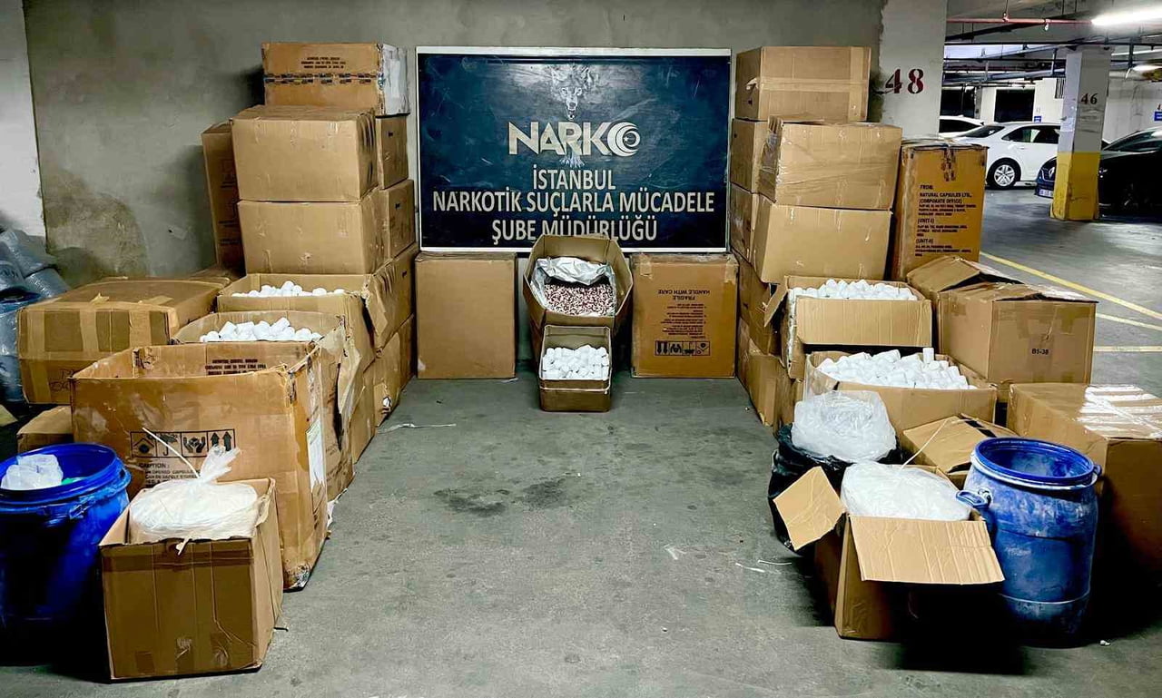 GÜNGÖREN VE ZEYTİNBURNU'NDAKİ UYUŞTURUCU OPERASYONUNDA 1 TUTUKLAMA