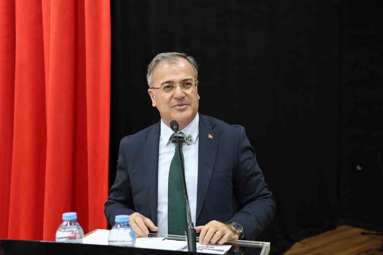 HACILAR BELEDİYE BAŞKANI BİLAL ÖZDOĞAN, İLÇEDEKİ SOSYAL FAALİYETLERİN ADRESİ OLAN ŞEHİT POLİS...