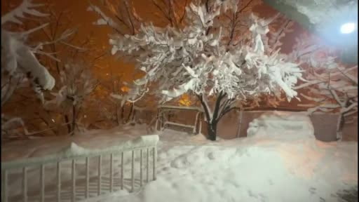Hakkari’de kar afeti: Ekipler aralıksız çalışıyor