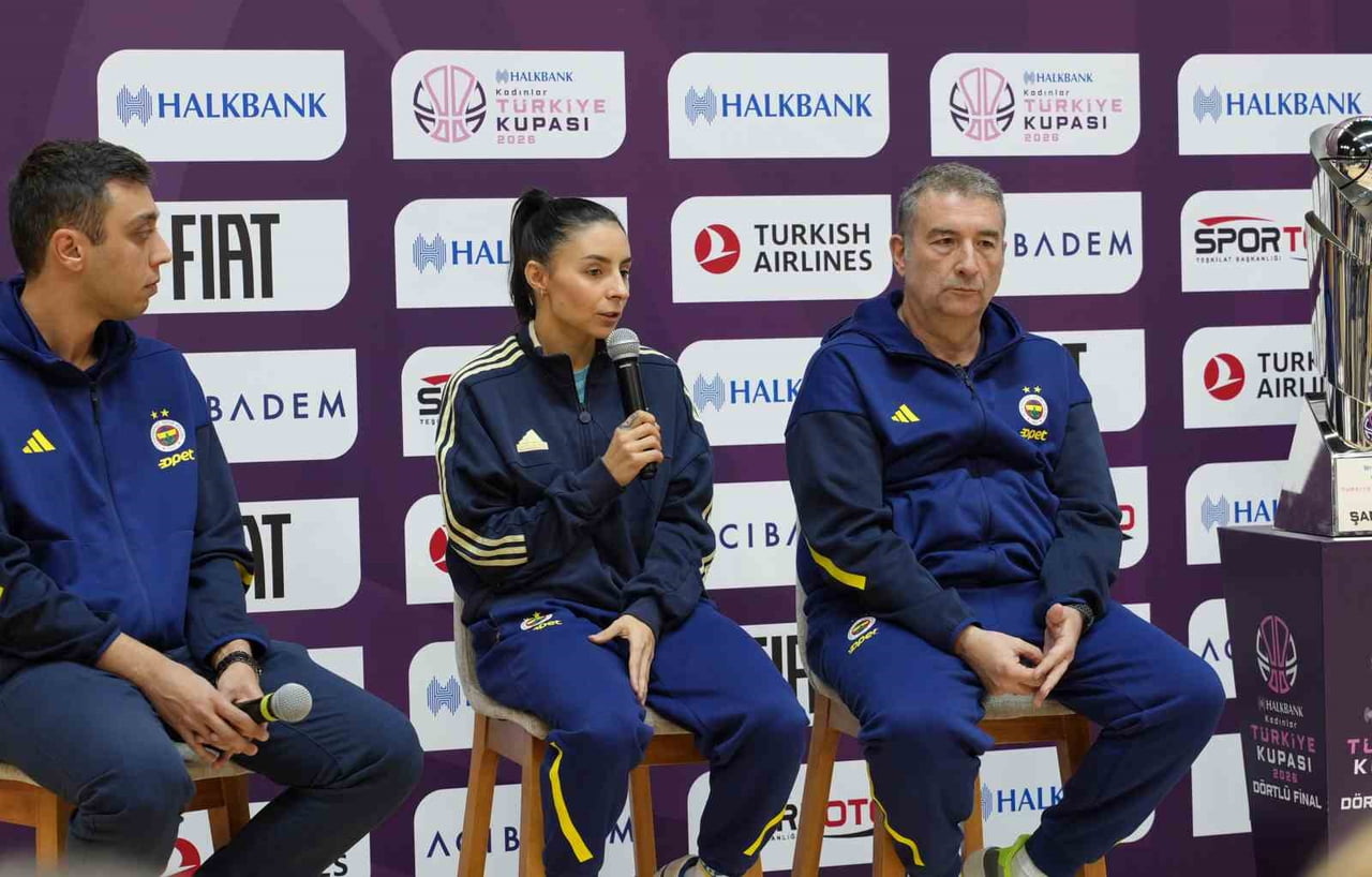 HALKBANK KADINLAR TÜRKİYE KUPASI FİNALİ ÖNCESİNDE GALATASARAY KADIN BASKETBOL İLE FENERBAHÇE OPET...