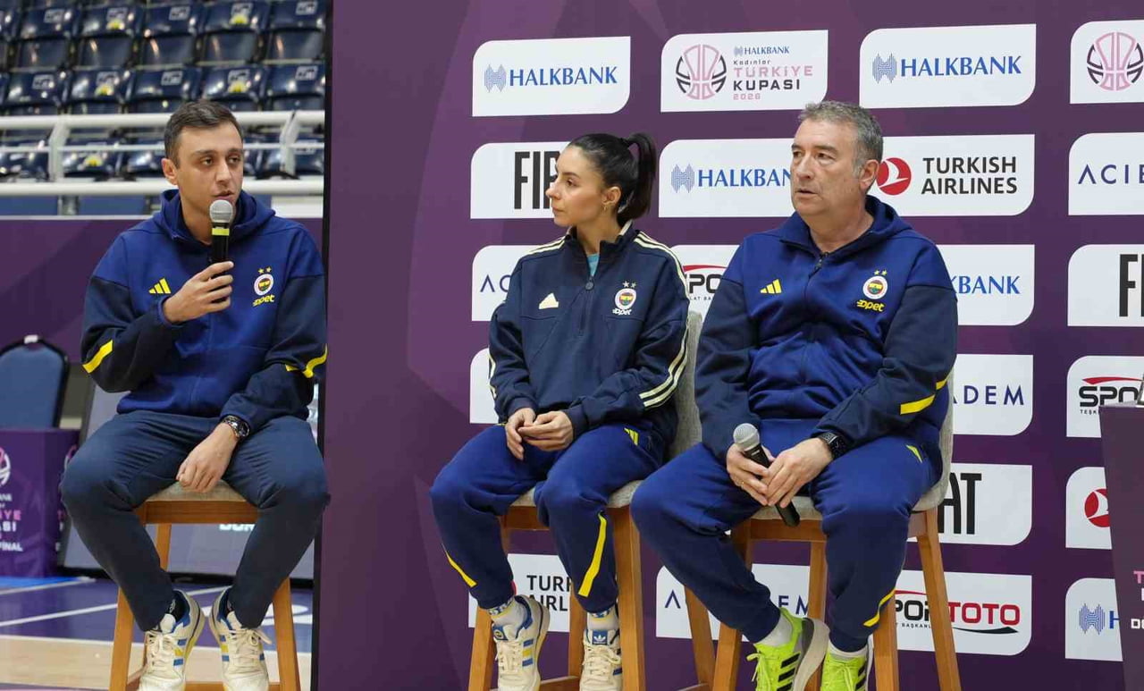 HALKBANK KADINLAR TÜRKİYE KUPASI FİNALİ ÖNCESİNDE GALATASARAY KADIN BASKETBOL İLE FENERBAHÇE OPET...