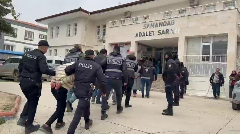 HATAY'DA ABLASI TARAFINDAN SİLAHLA BAŞINDAN VURULARAK AĞIR YARALANAN 17 YAŞINDAKİ EYLÜL MENGÜLLÜ...