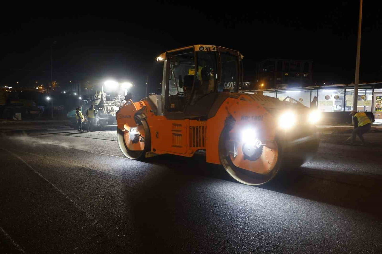 HATAY BÜYÜKŞEHİR BELEDİYESİ, ANTAKYA OTOBÜS TERMİNALİ’NİN DE YER ALDIĞI ŞÜKRÜ BALCI CADDESİ’NDE...