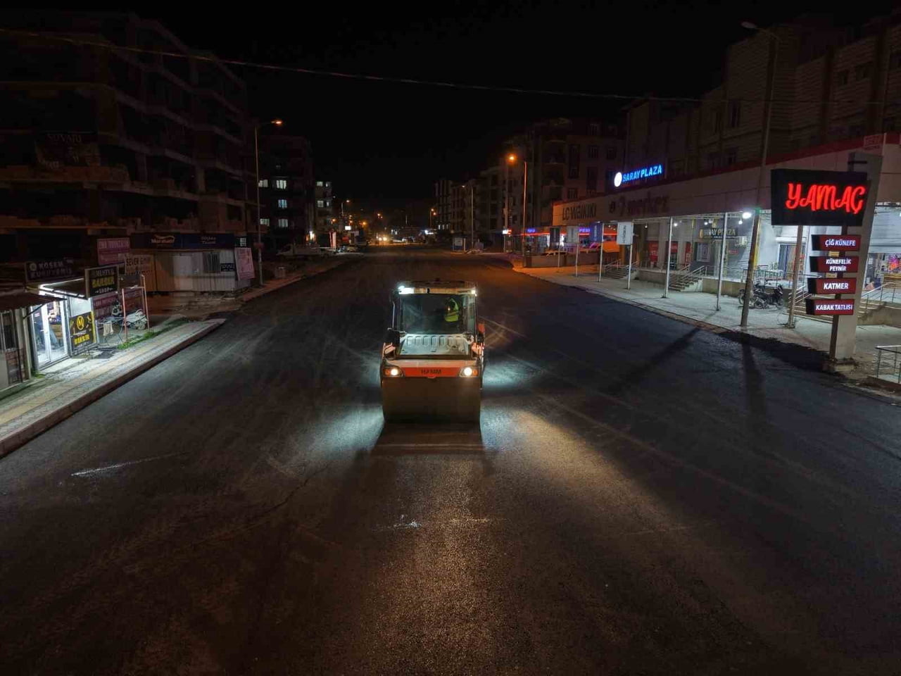 HATAY BÜYÜKŞEHİR BELEDİYESİ, ANTAKYA OTOBÜS TERMİNALİ’NİN DE YER ALDIĞI ŞÜKRÜ BALCI CADDESİ’NDE...