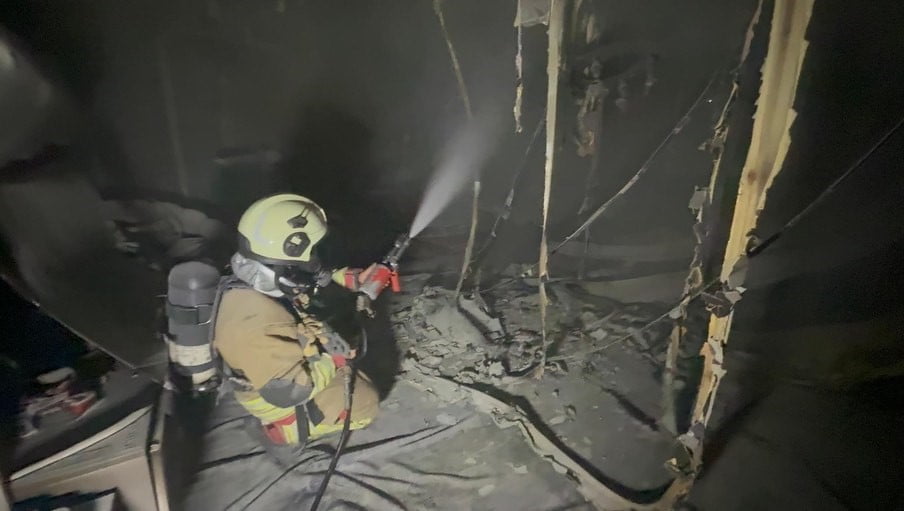 HATAY’DA MÜSTAKİL EVDE ÇIKAN YANGIN, İTFAİYE EKİPLERİNİN HIZLI MÜDAHALESİYLE ÇEVREYE SIÇRAMADAN...