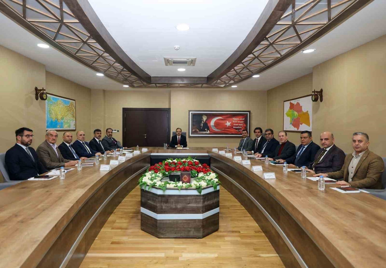 İL İSTİHDAM VE MESLEKİ EĞİTİM KURULU’NUN 2026 YILI 1. OLAĞAN TOPLANTISI, SİİRT VALİSİ DR. KEMAL...