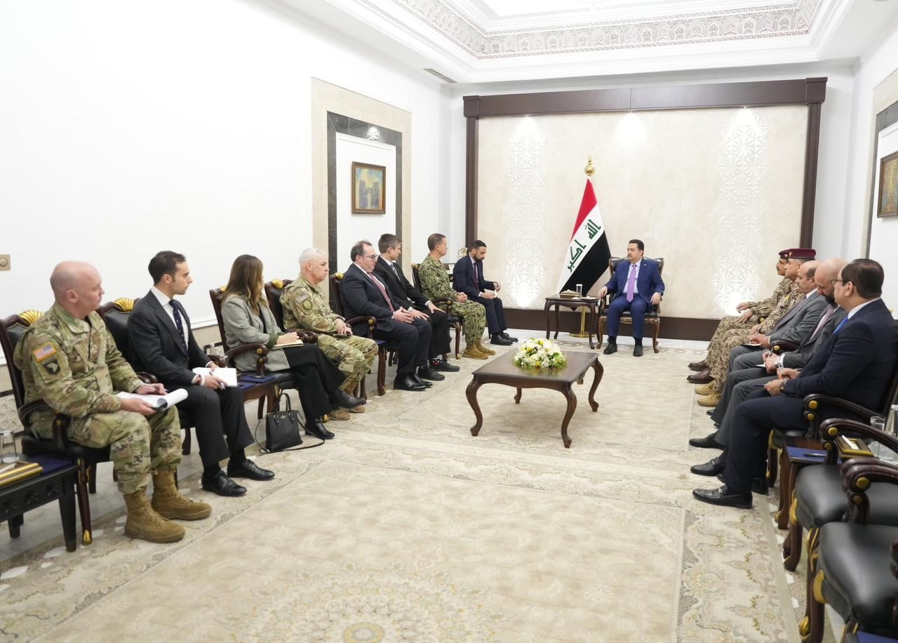 IRAK BAŞBAKANI MUHAMMED ŞİYA SUDANİ, ABD MERKEZ KOMUTANLIĞI (CENTCOM) KOMUTANI AMİRAL BRAD COOPER...