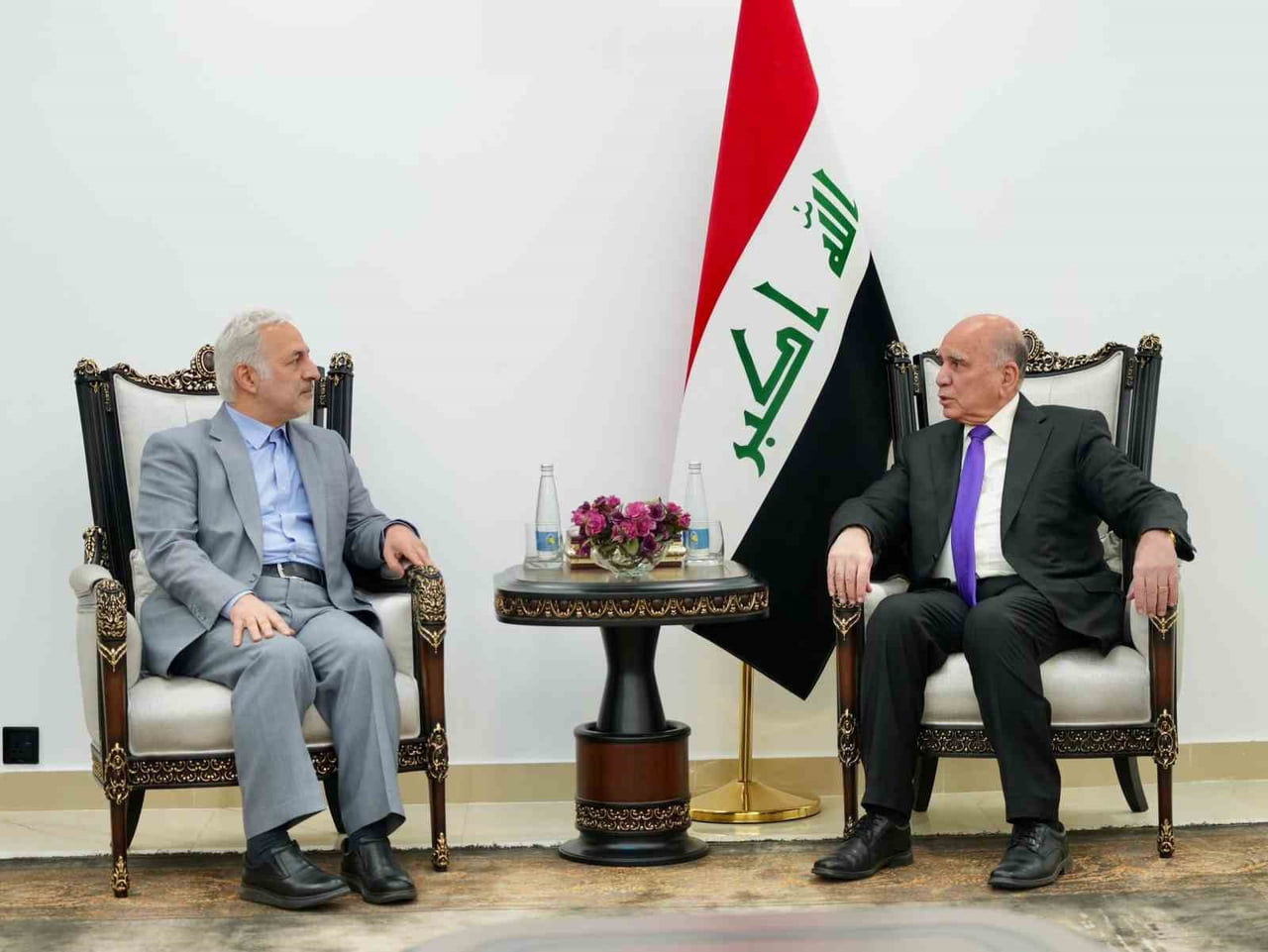 IRAK DIŞİŞLERİ BAKANI HÜSEYİN, İRAN DIŞİŞLERİ BAKAN YARDIMCISI CELALZADE İLE GÖRÜŞTÜ