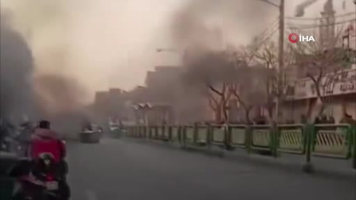 İran’ın başkenti Tahran’da yoğunlaşan hayat pahalılığı protestolarında, ticaretin yoğun olduğu...