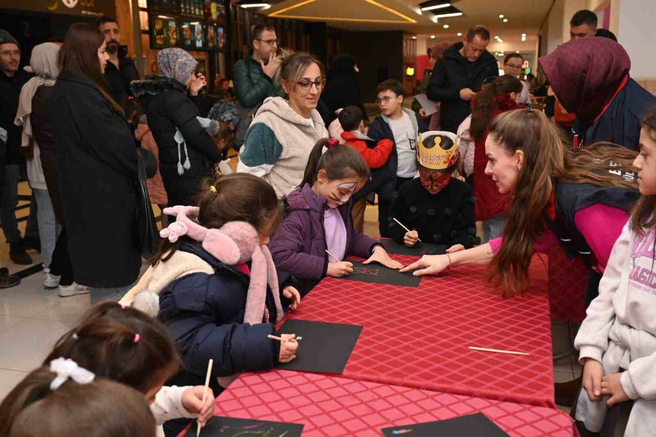 ISPARTA BELEDİYESİ, OKULLARIN YARIYIL TATİLİNE GİRMESİYLE ÇOCUKLARA YÖNELİK ÇEŞİTLİ ETKİNLİKLER...