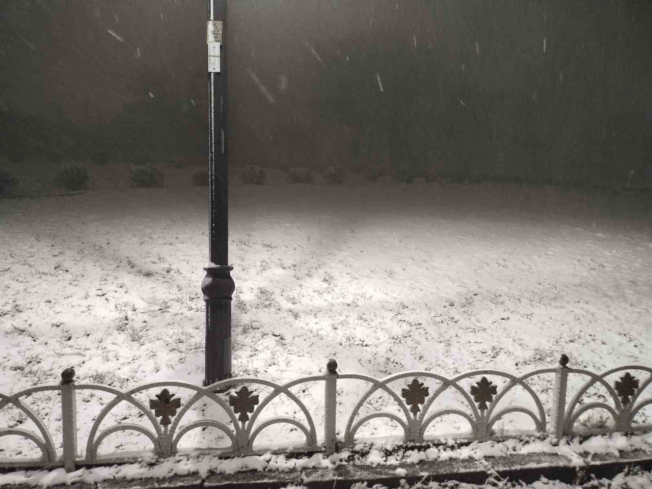 İSTANBUL ANADOLU YAKASI'NDA KAR YAĞIŞI ETKİSİNİ ARTTIRDI