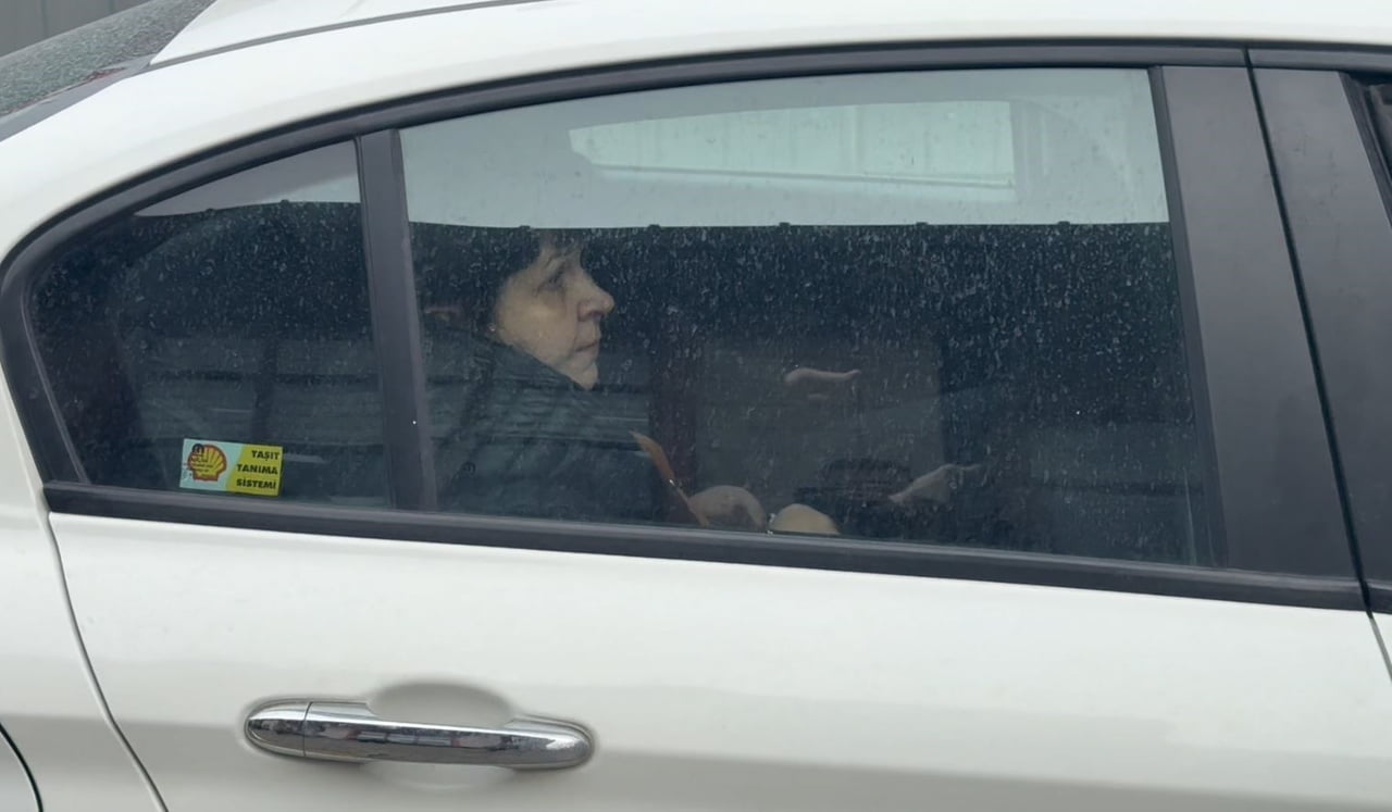 İSTANBUL BAHÇELİVLER'DE BULUNAN ADLİ TIP KURUMU'NA GELEN ANNE GALİNA SVECHNİKOV, YÜZÜCÜ OĞLU...