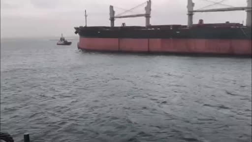 İstanbul Boğazı'nda kuru yük gemisinde makine arızası
