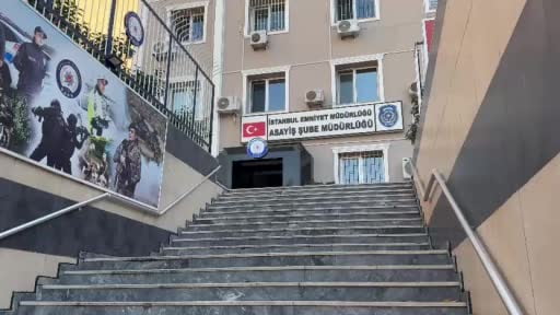 İstanbul’da çalıştığı kablo şirketini 5 Milyon dolar dolandıran şüpheliler yakalandı:1'i kadın 6...