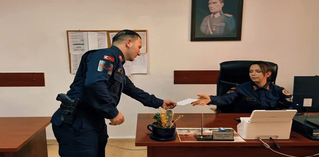 İSTANBUL’DAN BATMAN’A GÖNDERİLEN MEKTUPLAR JANDARMA PERSONELİNE MORAL OLDU