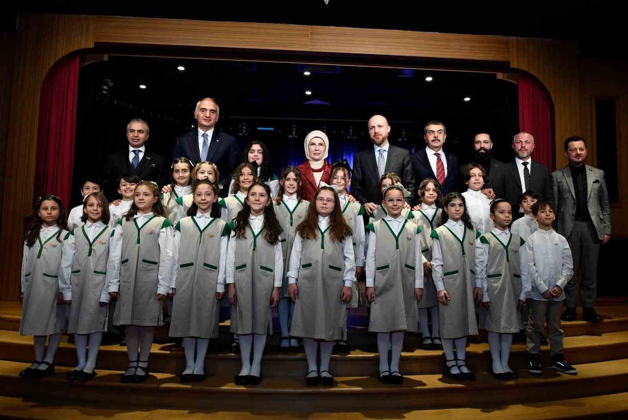 İSTANBUL (İHA) - CUMHURBAŞKANI RECEP TAYYİP ERDOĞAN’IN EŞİ EMİNE ERDOĞAN, " HER NE KADAR MÜZİK...