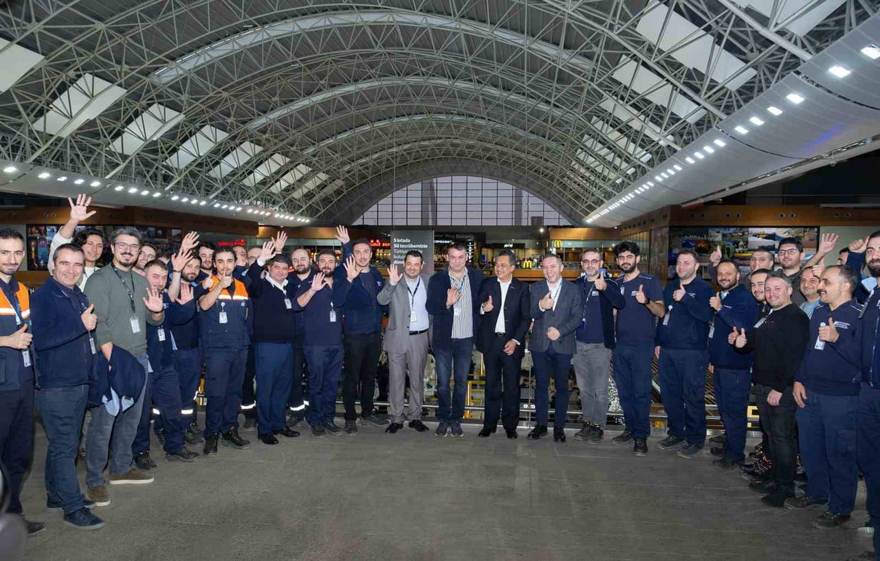 İSTANBUL SABİHA GÖKÇEN (ISG) ULUSLARARASI HAVALİMANI, 25. YILINI ÇALIŞANLARIN KATILDIĞI BİR...