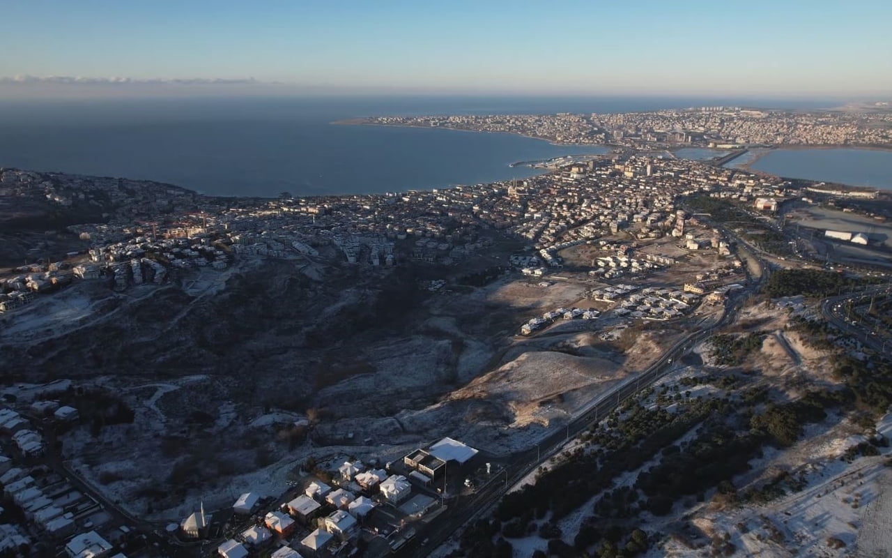 İSTANBUL’UN YÜKSEK RAKIMLI İLÇELERİNDEN BEYLİKDÜZÜ VE BÜYÜKÇEKMECE’DE GECE SAATLERİNDE YAŞANAN...