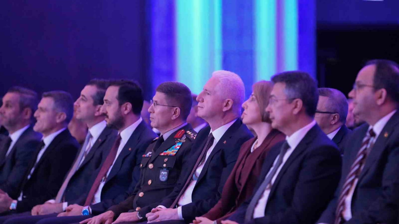 İSTANBUL VALİLİĞİ HİMAYESİNDE, İSTANBUL ÇOCUKLARI VAKFI TARAFINDAN İSTANBUL İL MİLLİ EĞİTİM...