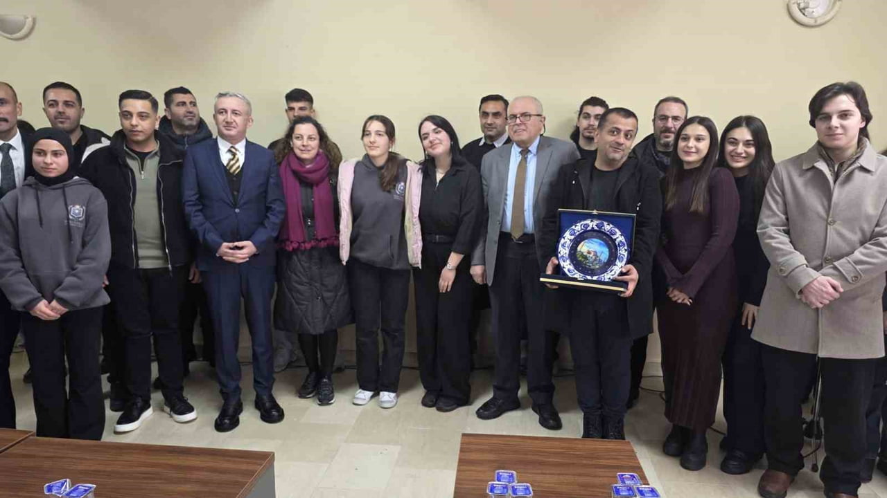 İSTANBUL YENİ YÜZYIL ÜNİVERSİTESİ SAĞLIK HİZMETLERİ MESLEK YÜKSEKOKULU OPTİSYENLİK PROGRAMI...