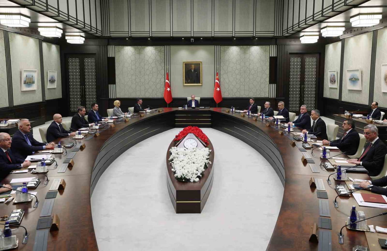 KABİNE TOPLANTISI, CUMHURBAŞKANI RECEP TAYYİP ERDOĞAN BAŞKANLIĞINDA BEŞTEPE'DE BAŞLADI.