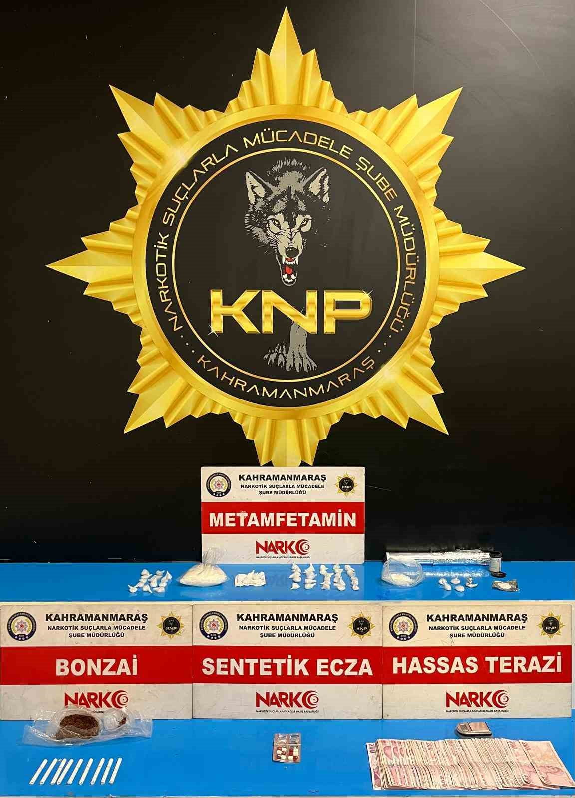 KAHRAMANMARAŞ’TA DÜZENLENEN UYUŞTURUCU OPERASYONUNDA 4 KİŞİ TUTUKLANDI