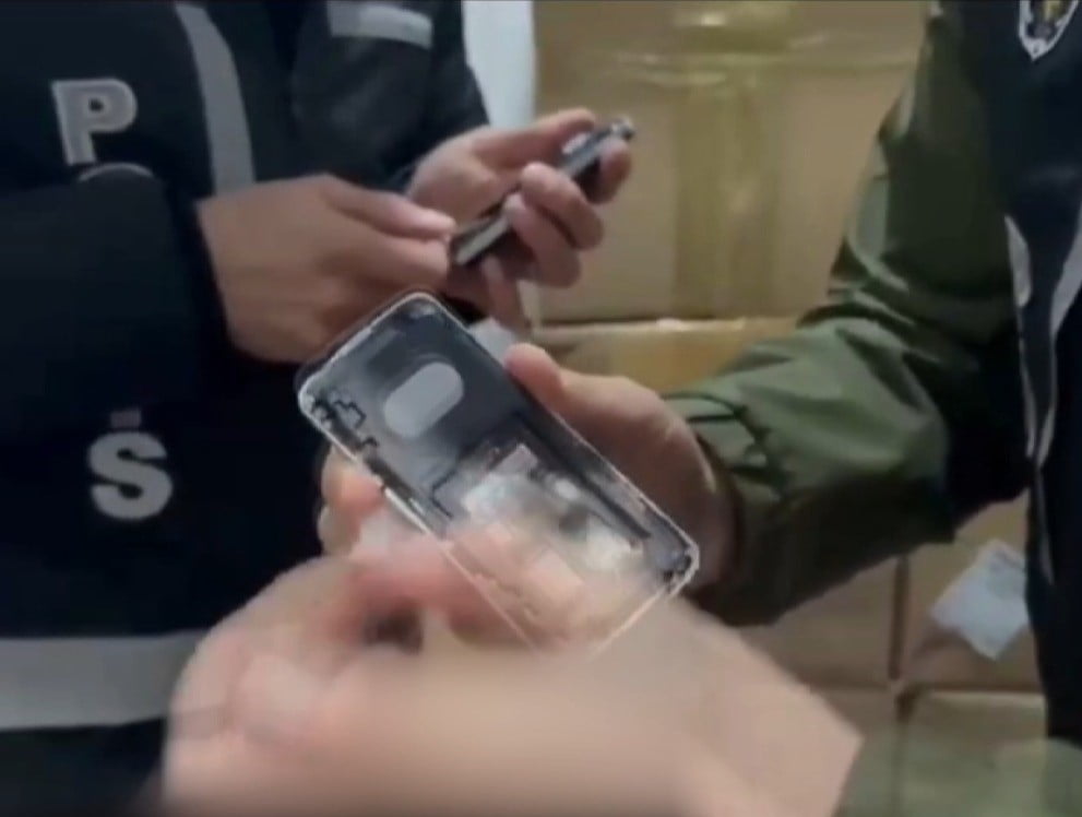 KAHRAMANMARAŞ’TA GÜMRÜK KAÇAĞI CEP TELEFONLARINA YÖNELİK DÜZENLENEN OPERASYONDA PİYASA DEĞERİ...