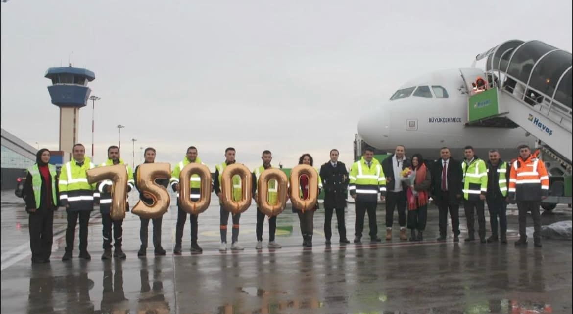 KAPADOKYA HAVALİMANI, 2025 YILINDA TOPLAM 750 BİN YOLCUYA HİZMET VEREREK REKOR KIRDI. YILIN 750...