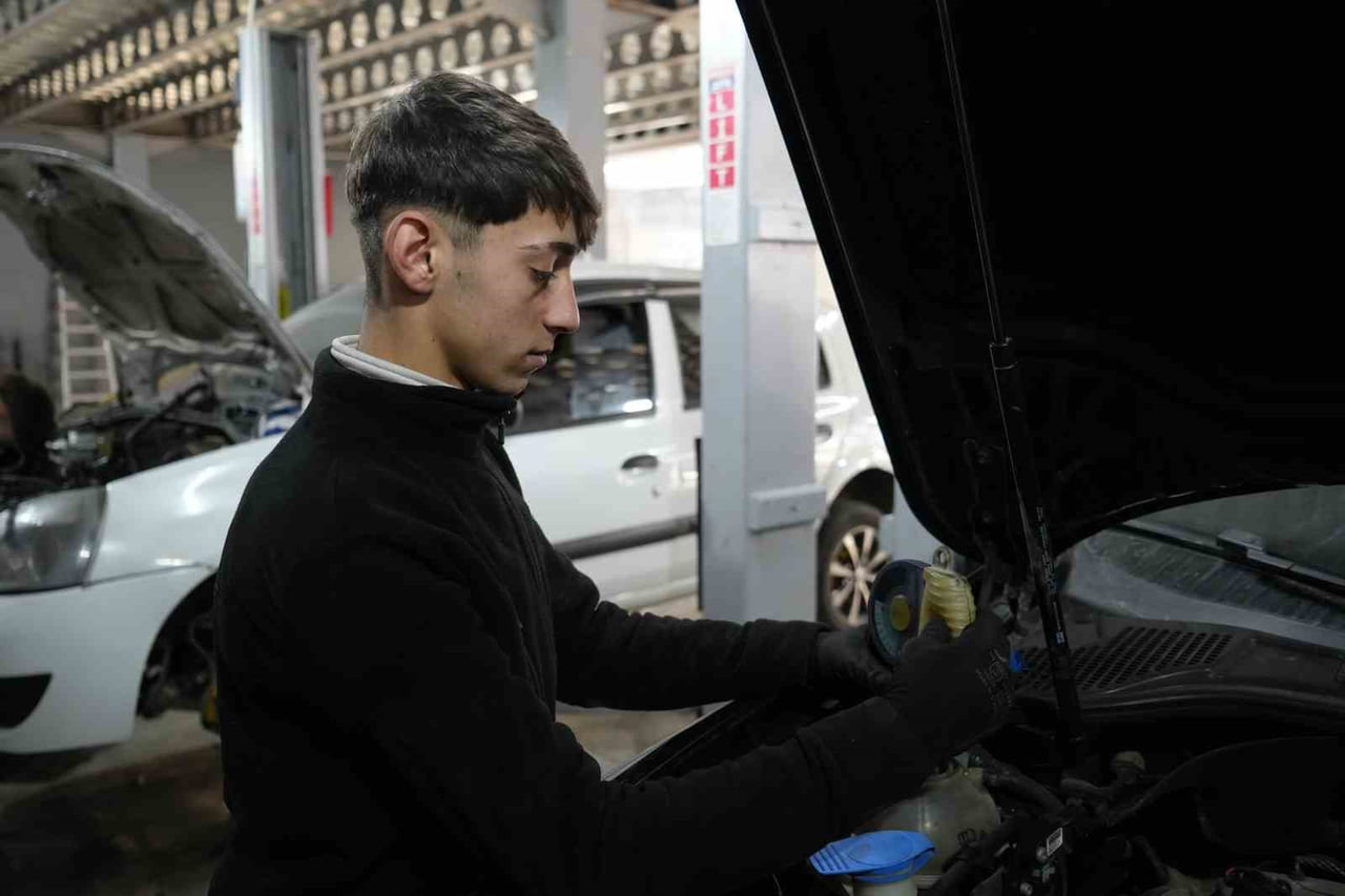 KAR YAĞIŞI SONRASI KIŞLIK ARAÇ BAKIM YOĞUNLUĞU ARTTI
