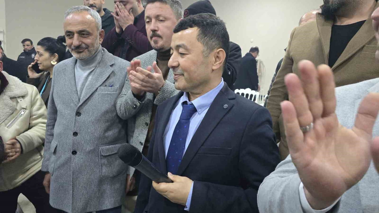 KARABÜK ESNAF VE SANATKÂRLAR ODASI’NIN OLAĞAN GENEL KURULUNDA MEVCUT BAŞKAN YILDIRAY YILDIRIM...