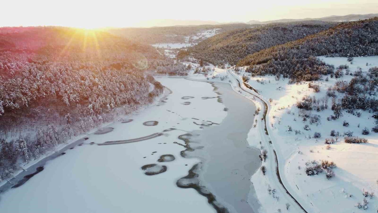 KARABÜK’ÜN EFLANİ İLÇESİNDE KAR YAĞIŞI VE EKSİ 20 DERECEYE KADAR DÜŞEN HAVA SICAKLIKLARI SONRASI...