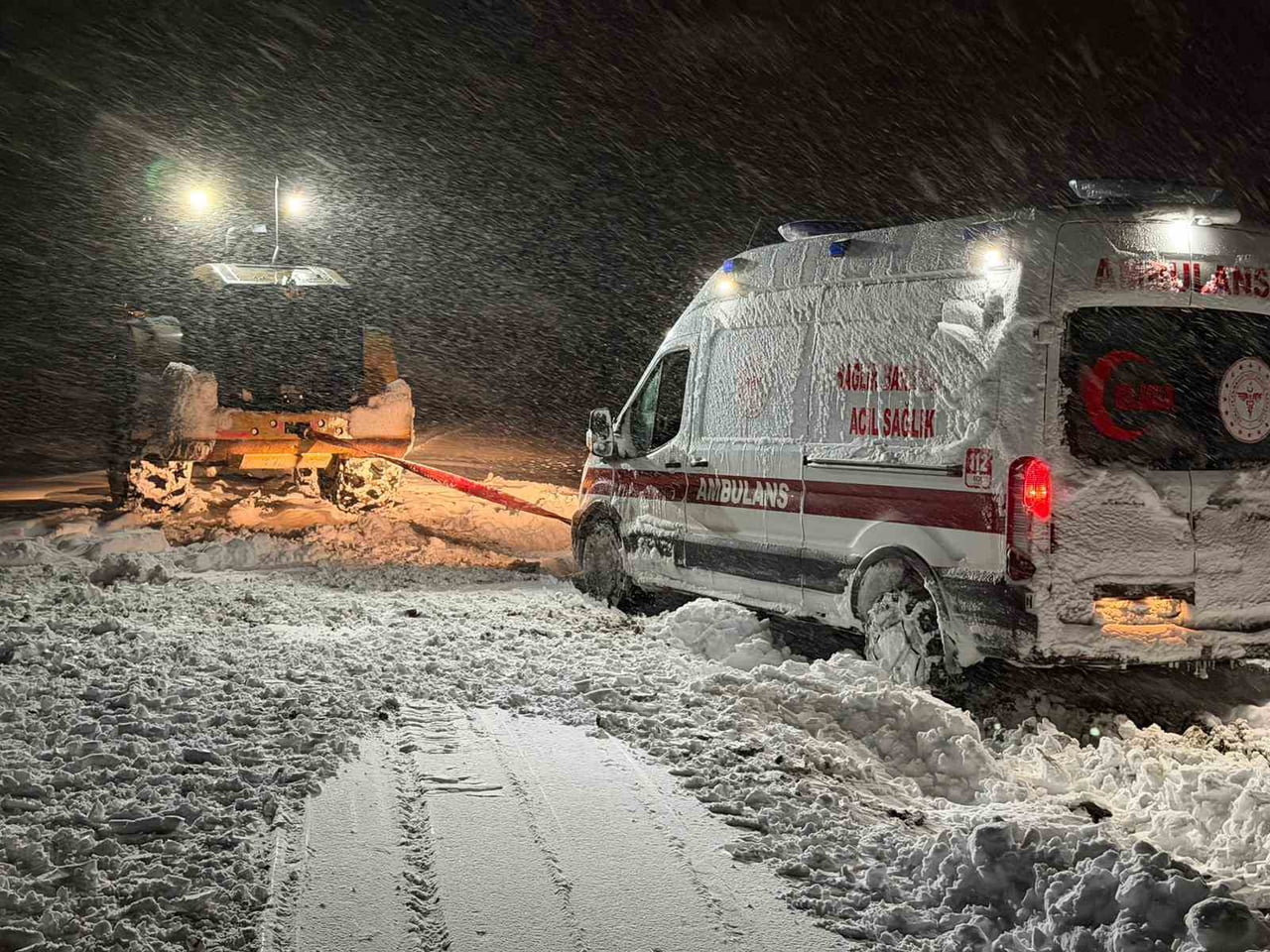 KARLA MÜCADELE ÇALIŞMALARINI DEĞERLENDİRMEK ÜZERE KAYMAKAMLIKTA BİRÇOK KURUM AMİRİ İLE TOPLANTI DA...