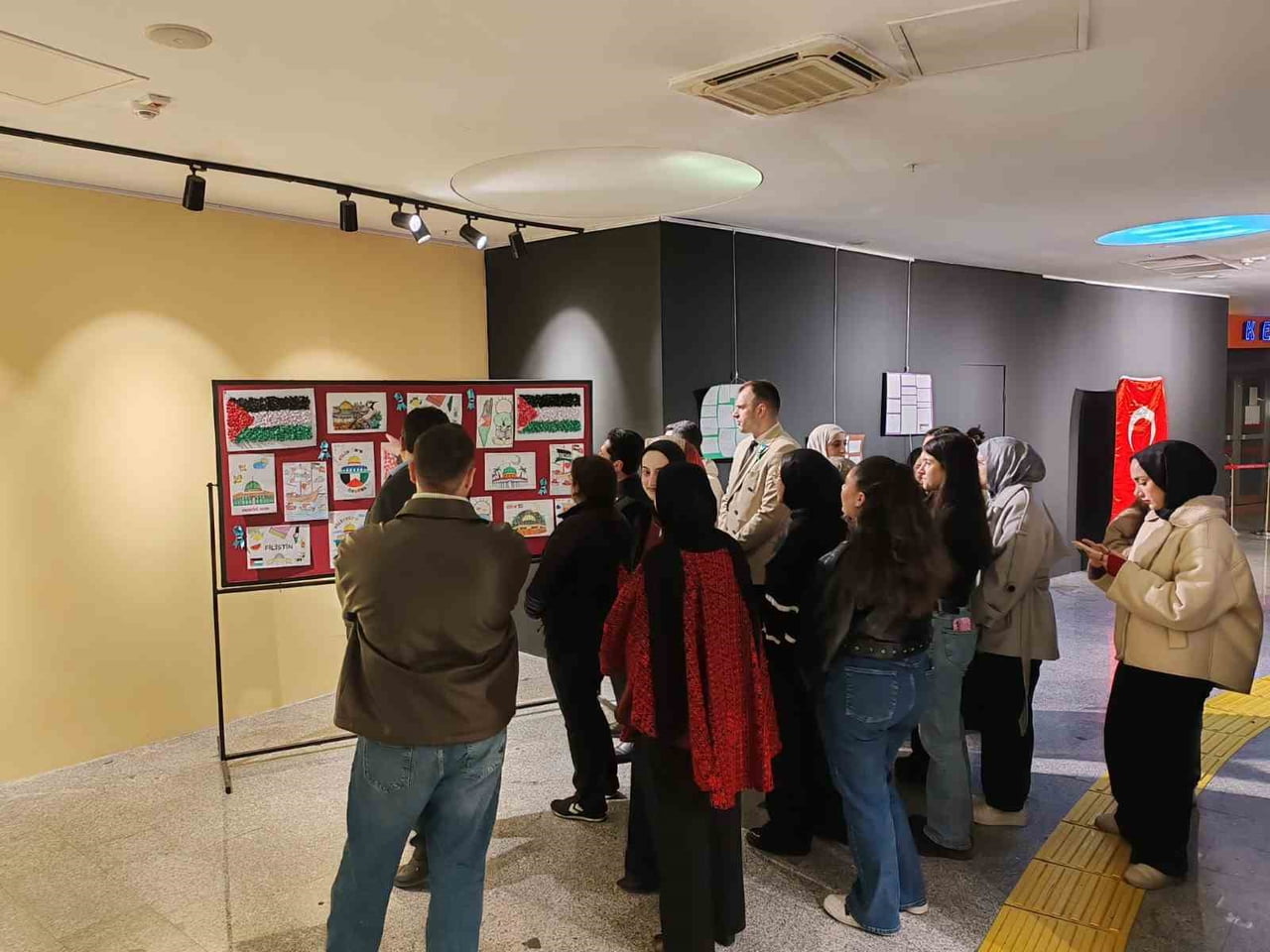 KASTAMONU VALİLİĞİ KOORDİNESİNDE, KASTAMONU ÜNİVERSİTESİ VE FİLİSTİNLİ ÖĞRENCİLERİN...