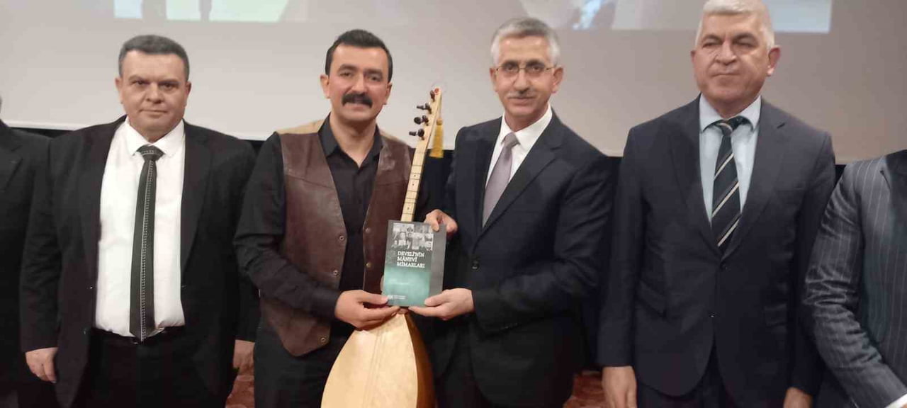 KAYSERİ'NİN DEVELİ İLÇESİNDE AŞIK SEYRANİ'NİN HAYATINI KONU ALAN FİLMİN GALASI...