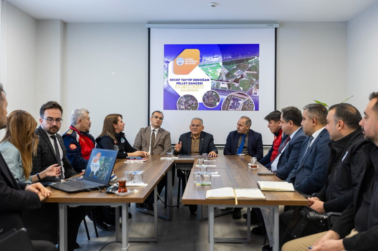 KAYSERİ BÜYÜKŞEHİR BELEDİYESİ, 2025 YILI BOYUNCA AFETLERE KARŞI ŞEHRİ DAHA DİRENÇLİ HALE GETİRMEK...