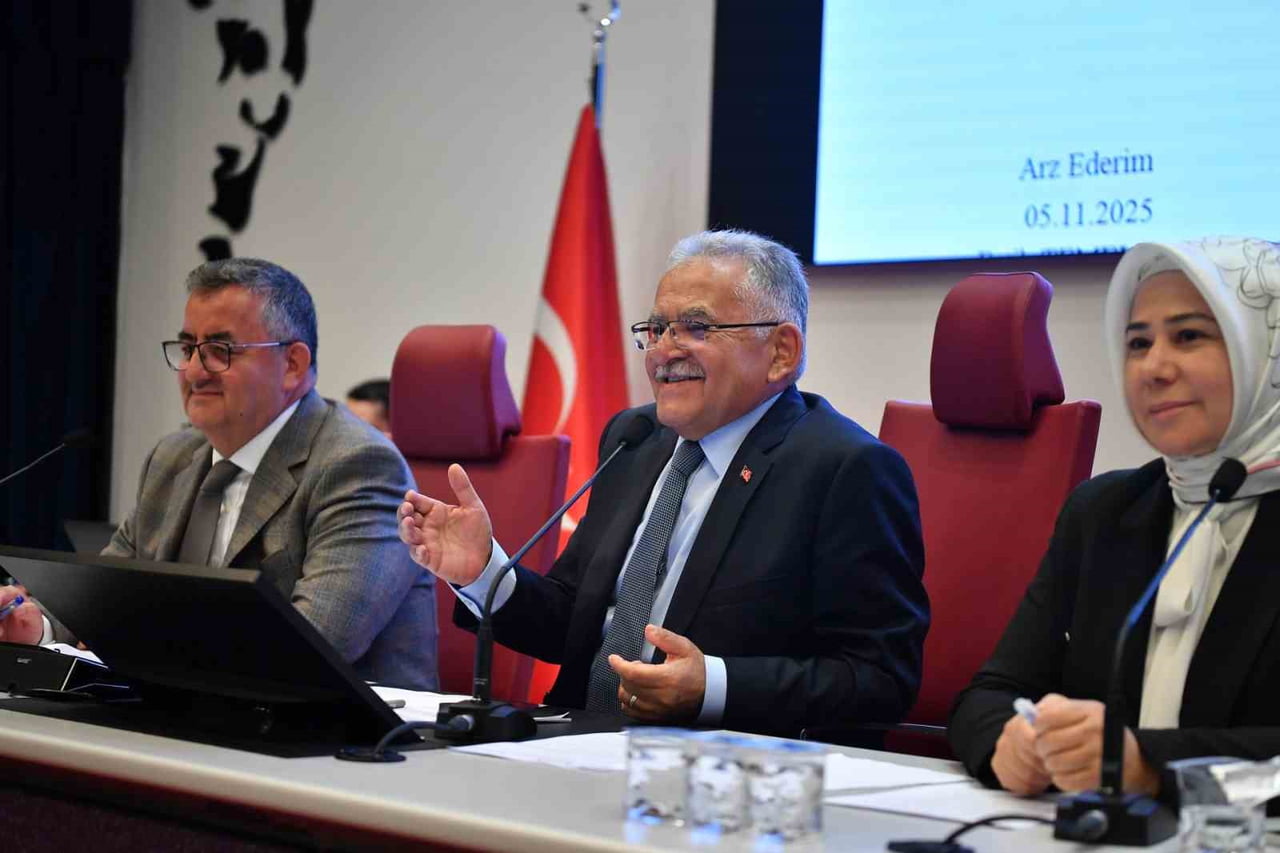 KAYSERİ BÜYÜKŞEHİR BELEDİYESİ, 2025 YILI BOYUNCA MECLİS, ENCÜMEN VE EVRAK İŞLEMLERİNDE YÜKSEK BİR...