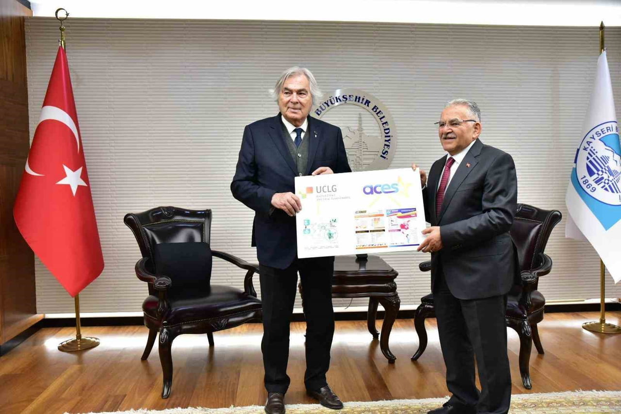 KAYSERİ BÜYÜKŞEHİR BELEDİYESİ; BİLİM VE SPORU ÖNCELEYEN PROJE, YATIRIM VE FAALİYETLERİNİN...