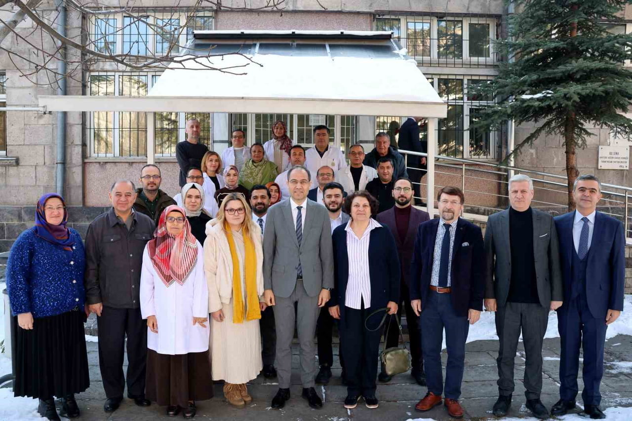 KAYSERİ’DE, 79. VEREM EĞİTİMİ VE FARKINDALIK HAFTASI KAPSAMINDA MELİKGAZİ İLÇE SAĞLIK MÜDÜRLÜĞÜ'NE...