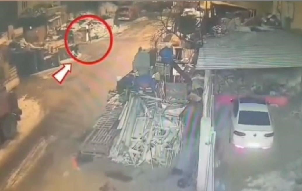 KAYSERİ’DE BİR İŞ YERİNDEN 250 BİN TL DEĞERİNDE HURDA ÇALAN 2 HIRSIZ, POLİS EKİPLERİ TARAFINDAN...