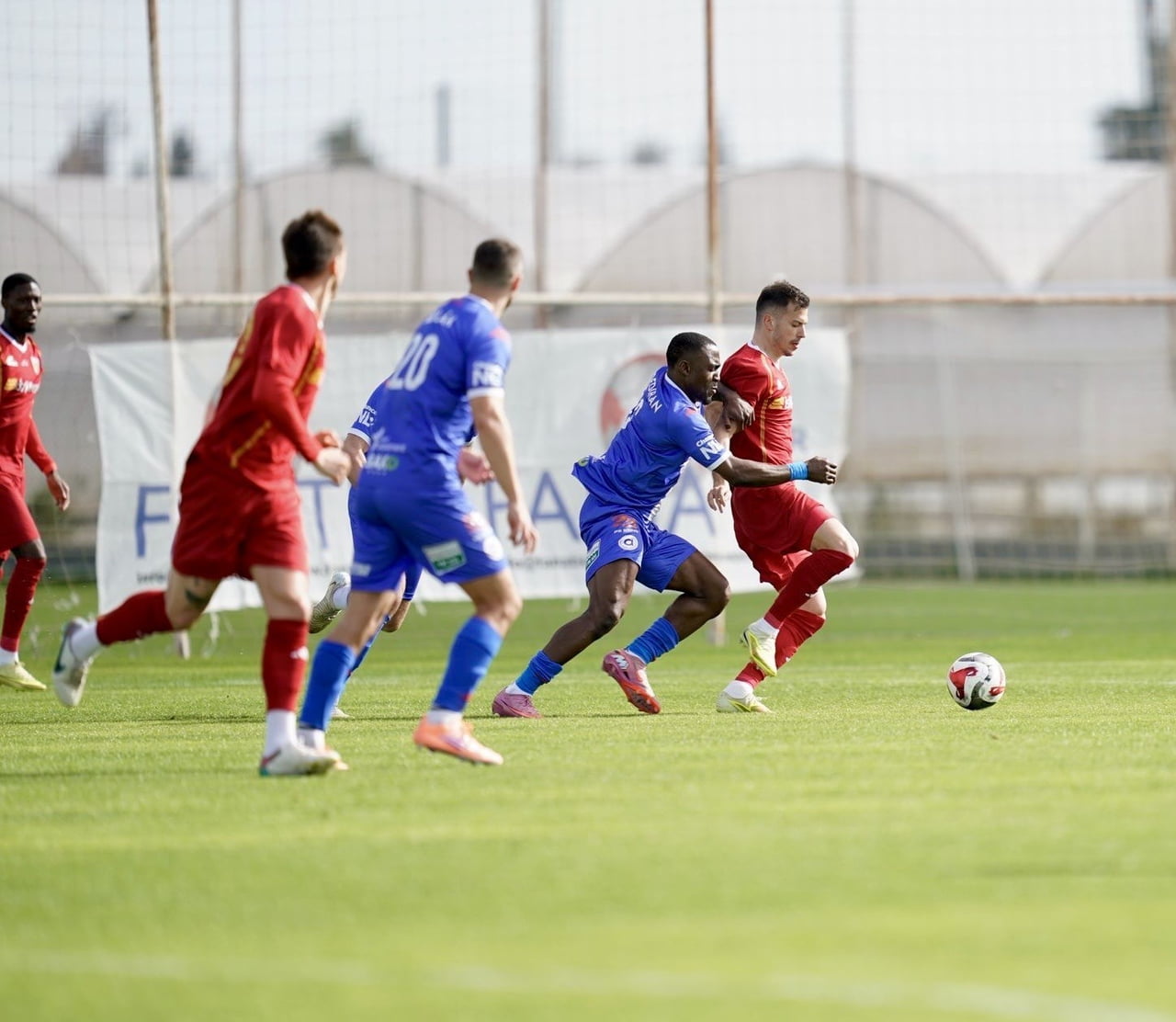 KAYSERİSPOR, ANTALYA’DA OYNADIĞI HAZIRLIK MAÇINDA ARTİS BRNO’YU 3-2 YENDİ.