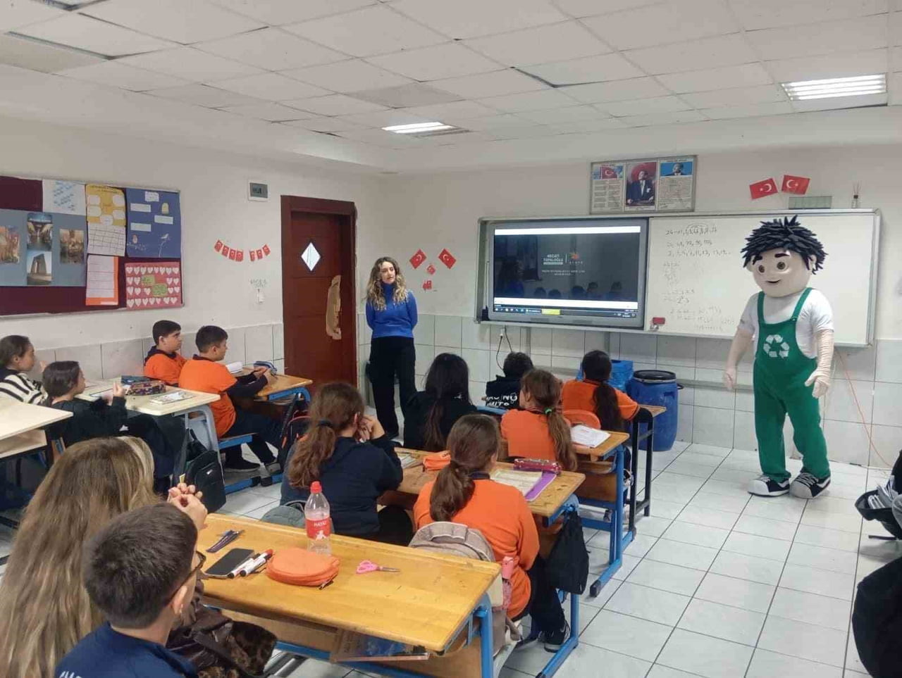 KEMER BELEDİYESİ İKLİM DEĞİŞİKLİĞİ VE SIFIR ATIK MÜDÜRLÜĞÜ, ÇEVRE BİLİNCİNİN ARTIRILMASI AMACIYLA...