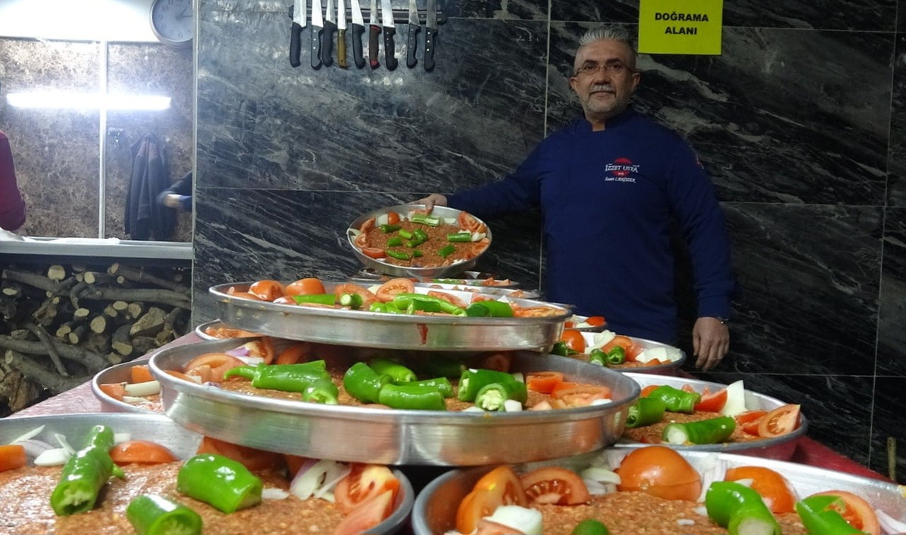 KİLİS TAVA YÜZYILLARDIR SOFRALARDAKİ YERİNİ KORUYOR